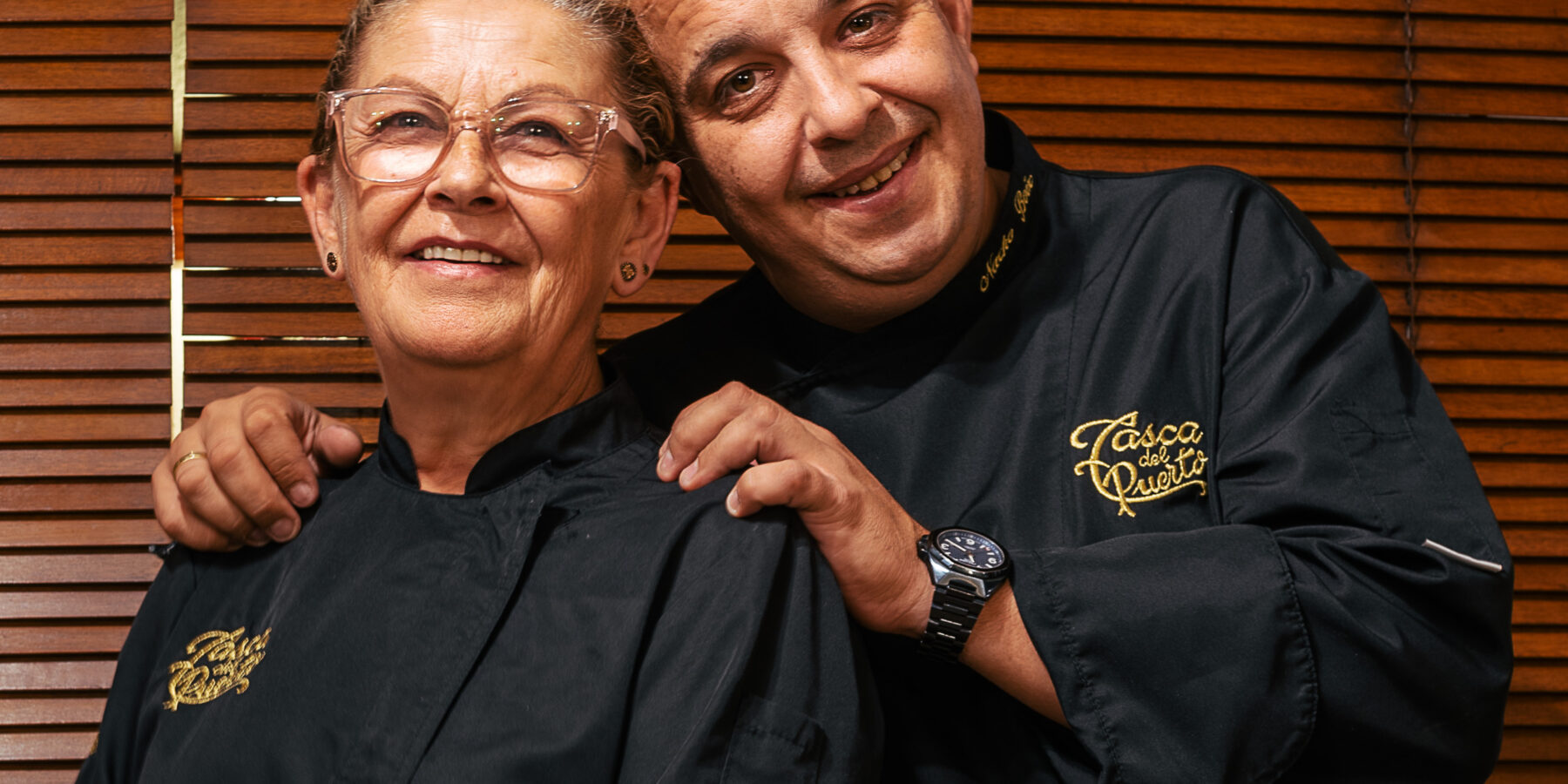 Reme Domínguez y Nacho Boix en el comedor de Tasca del Puerto